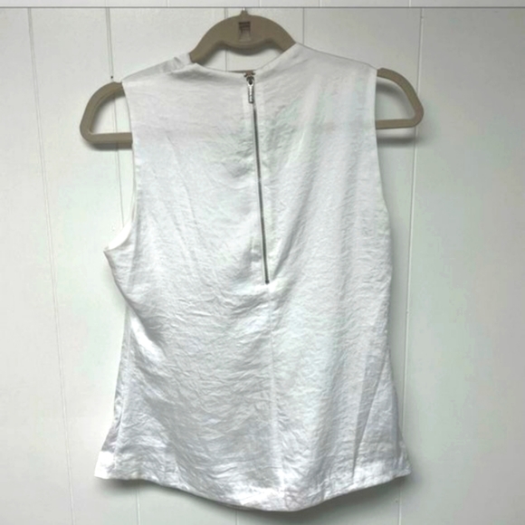 🤍MICHAEL KORS winter white sleeveless top Sz 2 - Picture 2 of 12